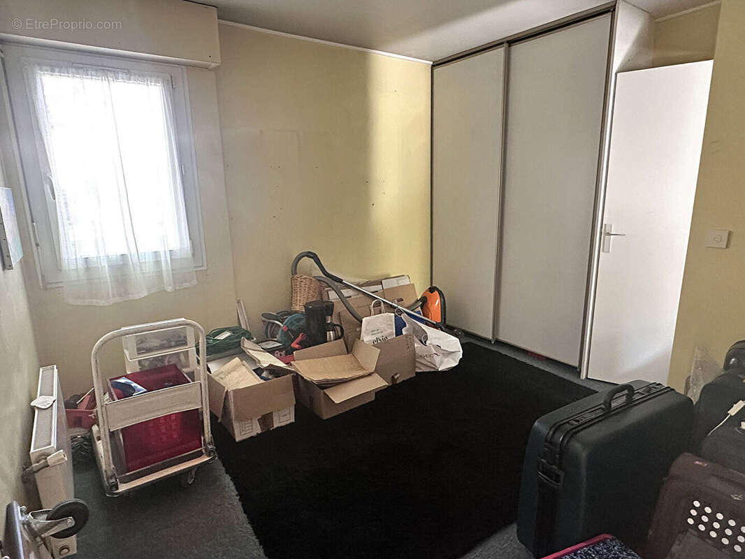 Appartement à MONTIGNY-LE-BRETONNEUX