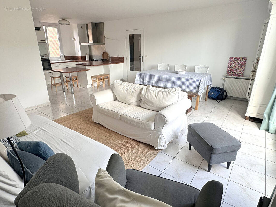 Appartement à MONTIGNY-LE-BRETONNEUX