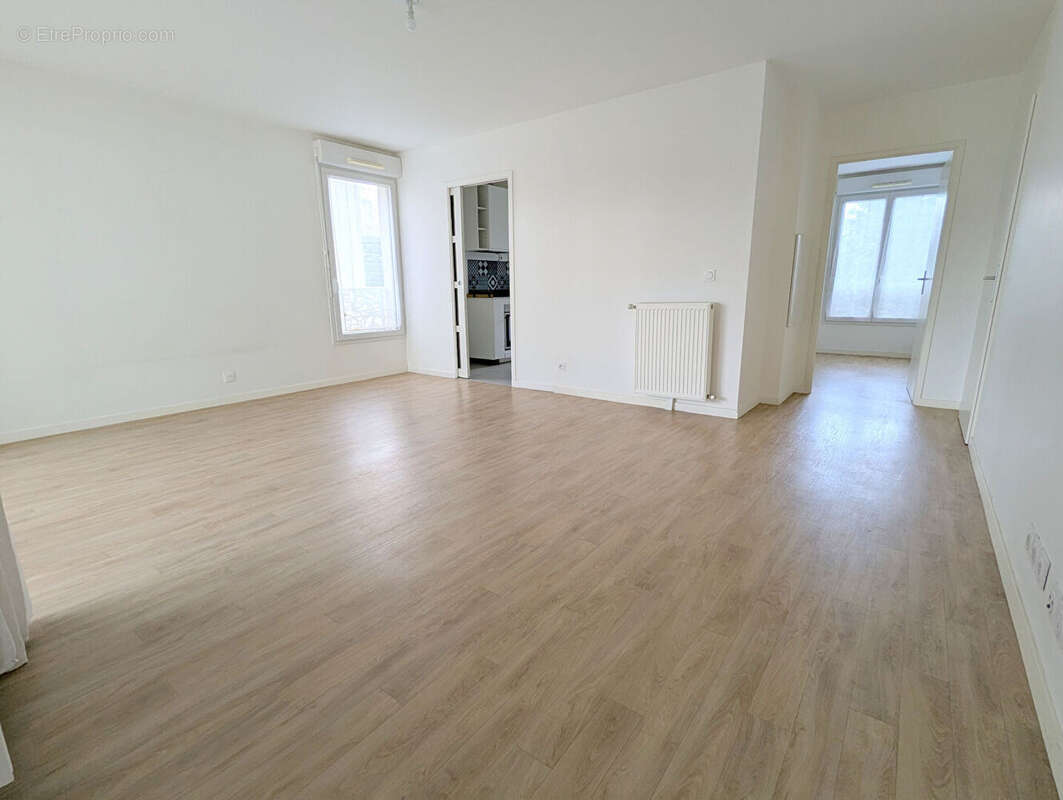 Appartement à MONTIGNY-LE-BRETONNEUX