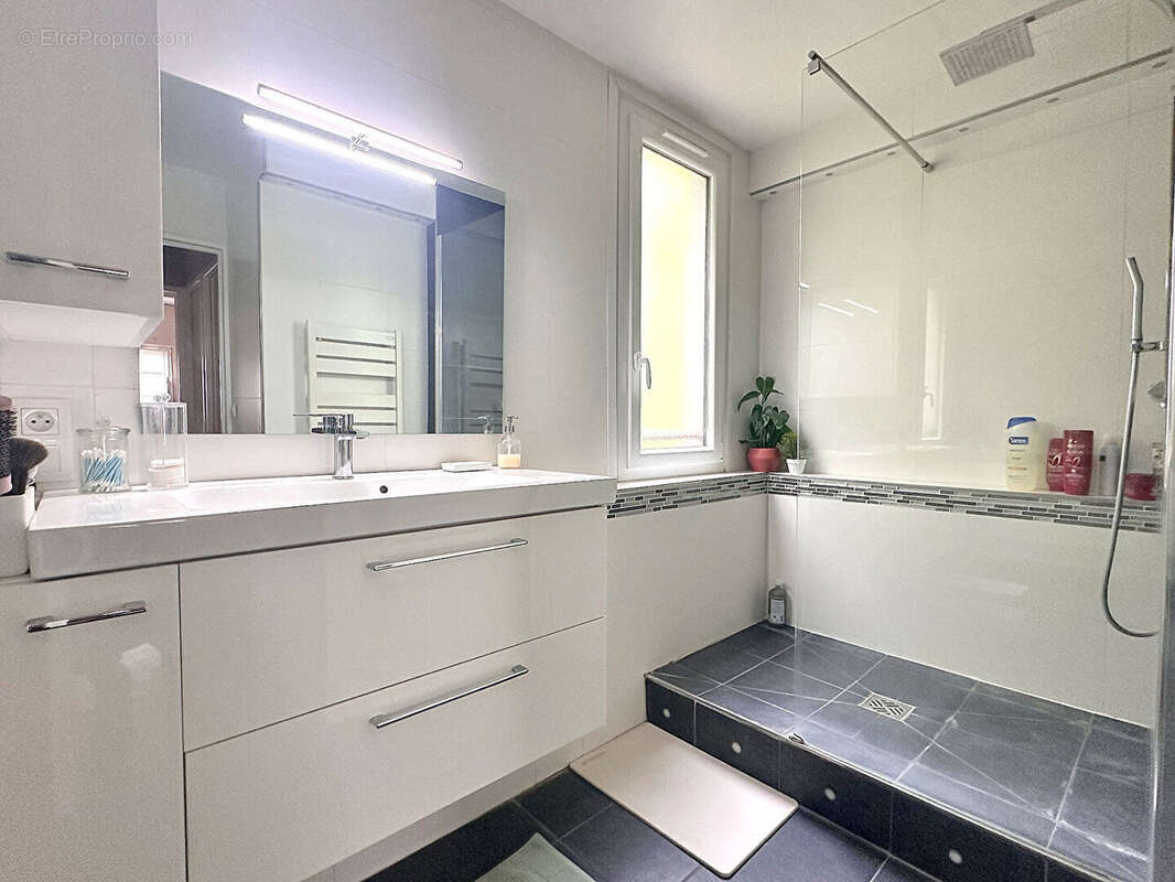 Appartement à MONTIGNY-LE-BRETONNEUX