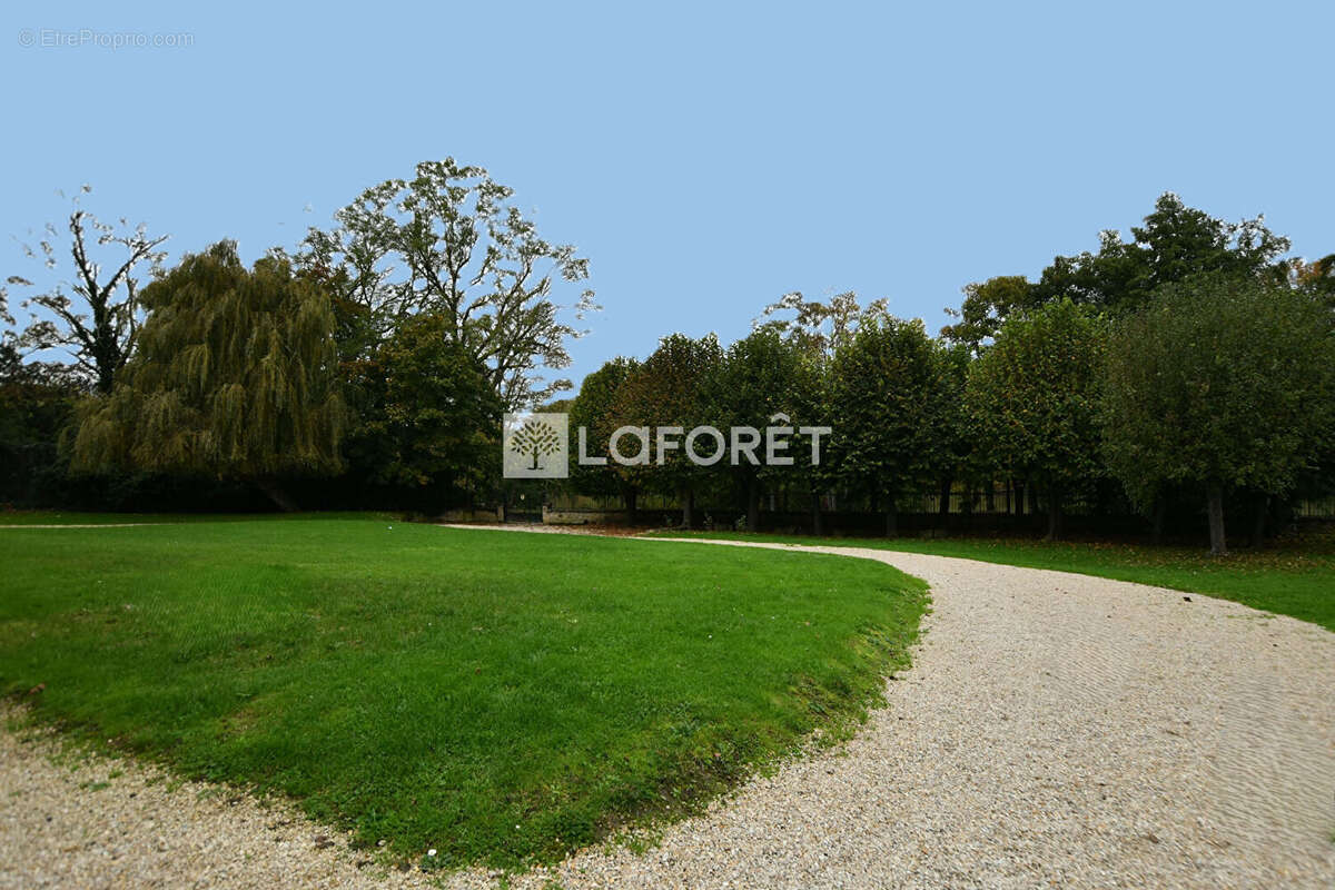 Appartement à RUEIL-MALMAISON