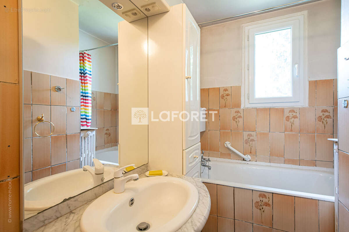 Maison à LA CELLE-SAINT-CLOUD