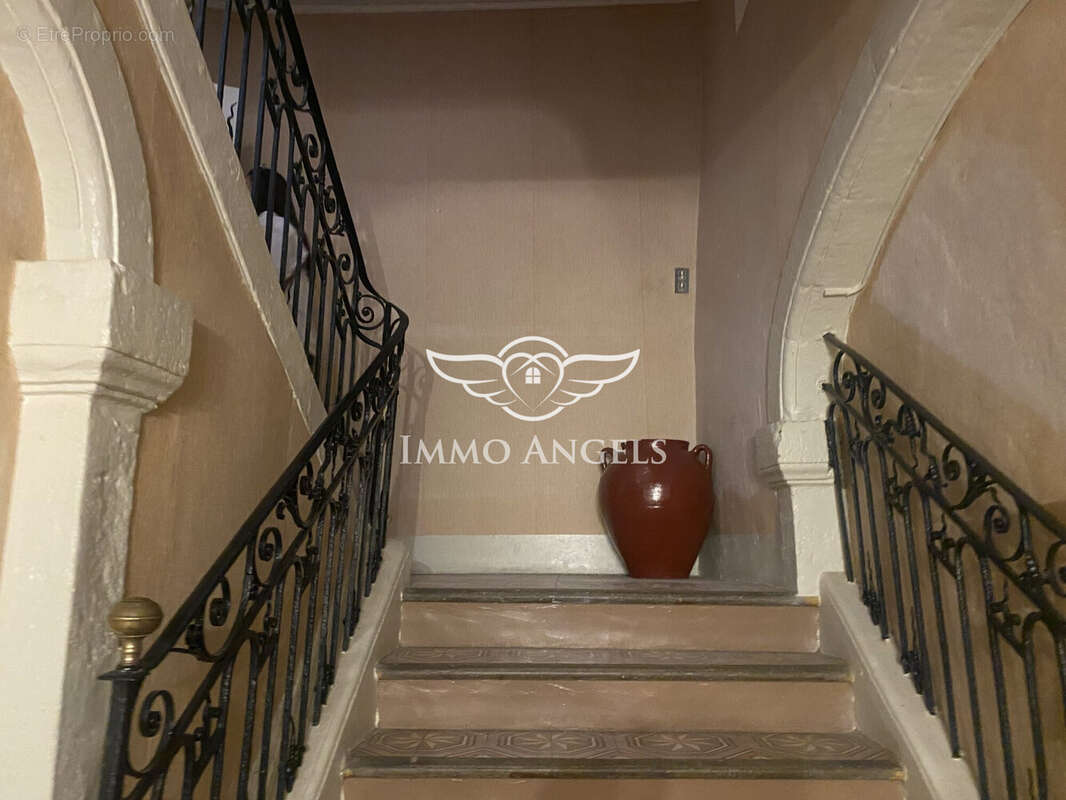 Maison à MONTPEYROUX