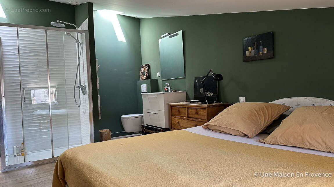 Appartement à UZES