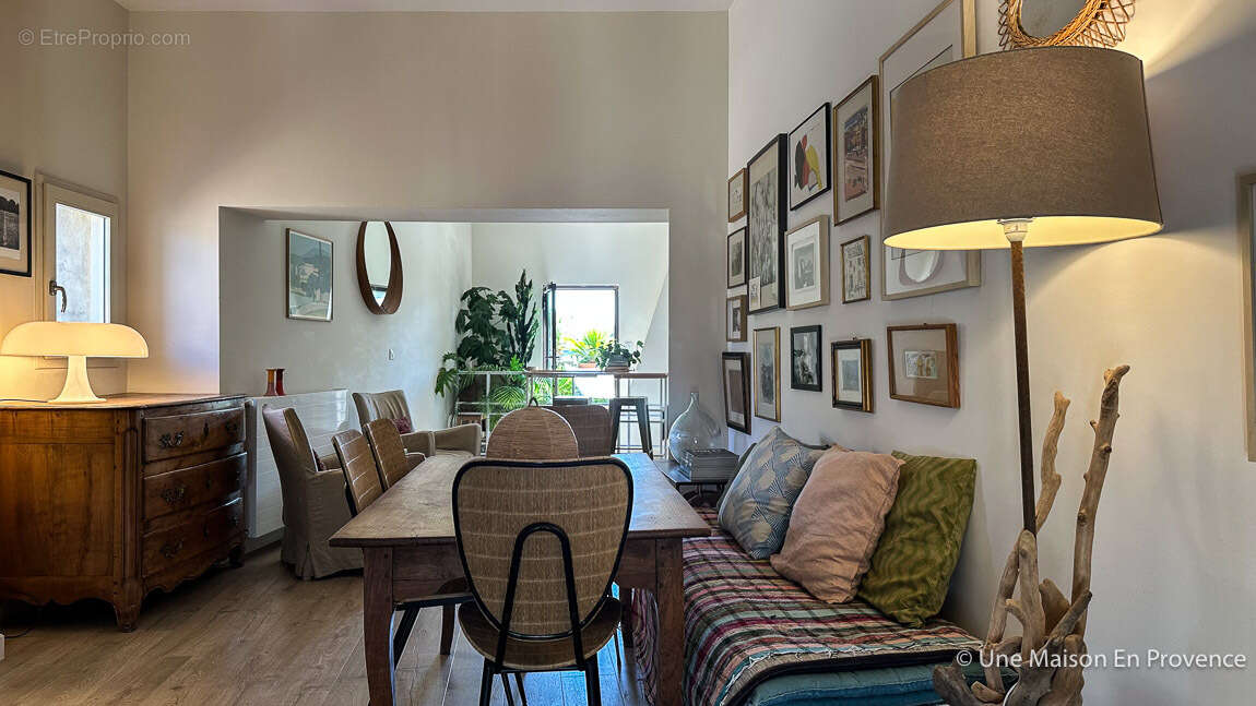 Appartement à UZES