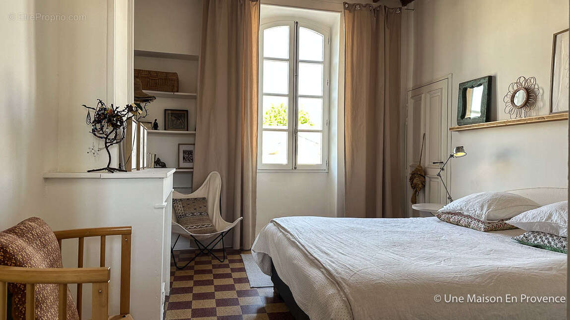 Appartement à UZES