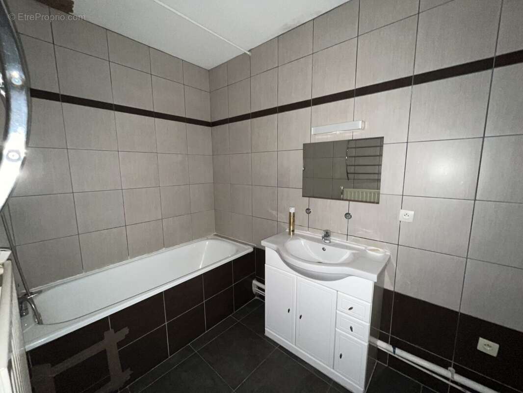 Appartement à SAINT-ETIENNE