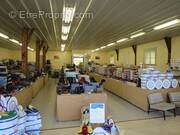 Commerce à CHASSENEUIL-SUR-BONNIEURE