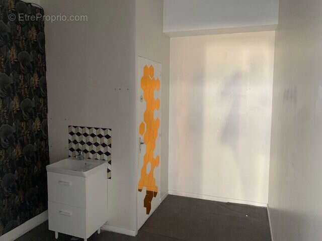 Commerce à ANGOULEME