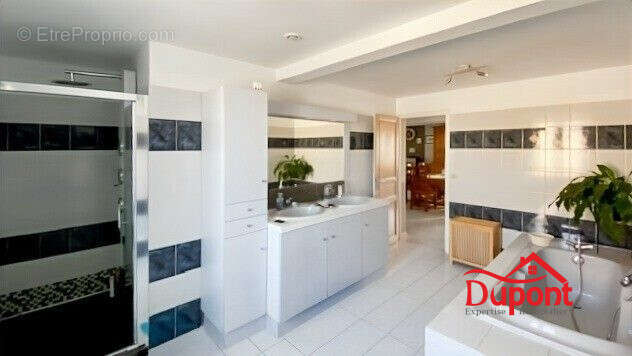 Maison à LUSIGNY-SUR-BARSE