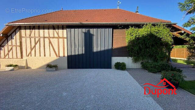 Maison à LUSIGNY-SUR-BARSE