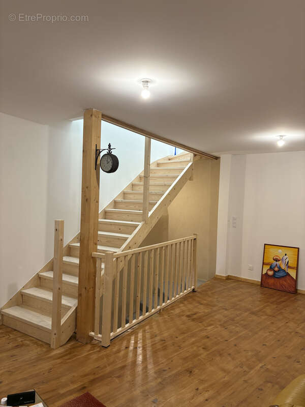 Maison à VIC-LE-COMTE