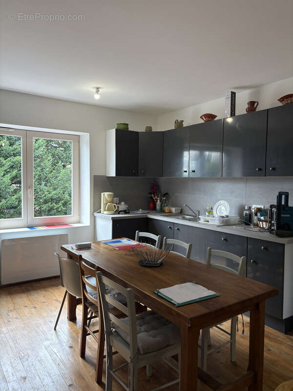 Maison à VIC-LE-COMTE