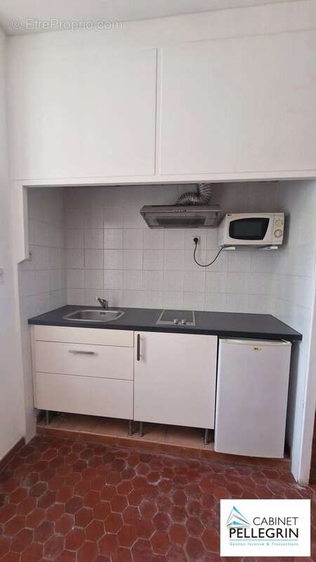 Appartement à MARSEILLE-4E