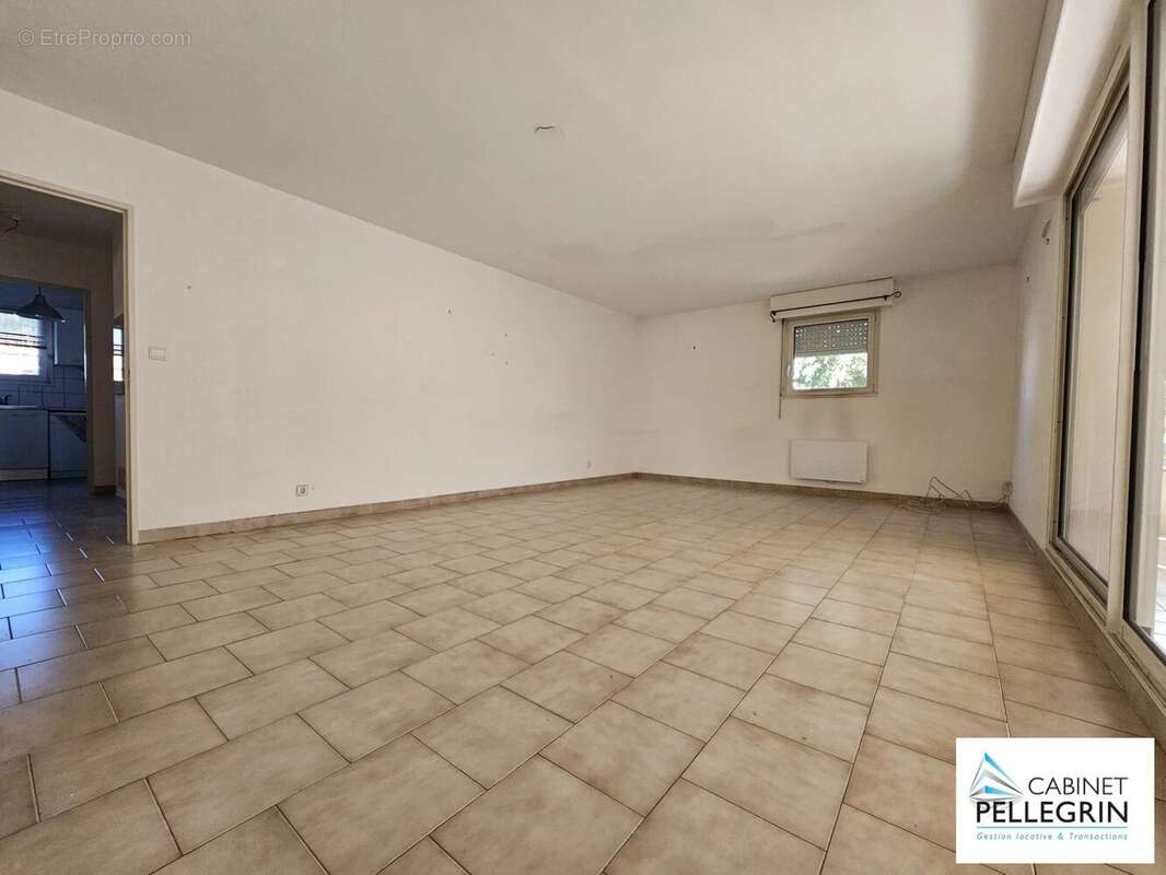 Appartement à MARSEILLE-9E