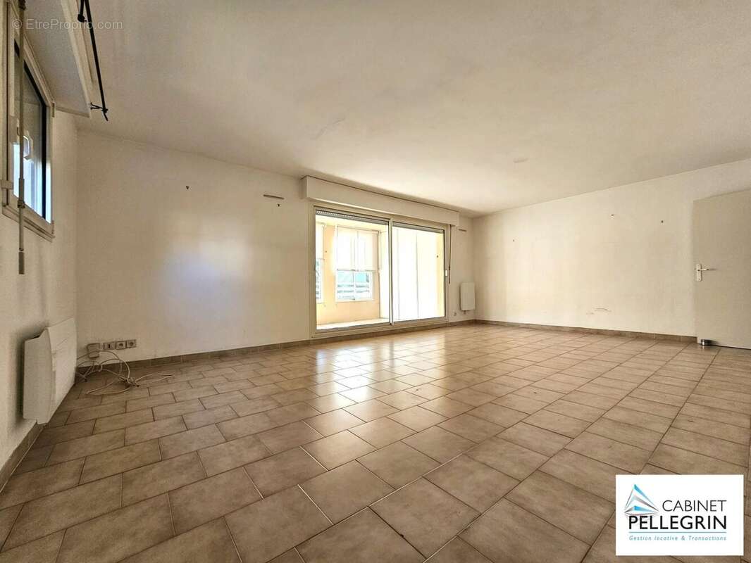 Appartement à MARSEILLE-9E