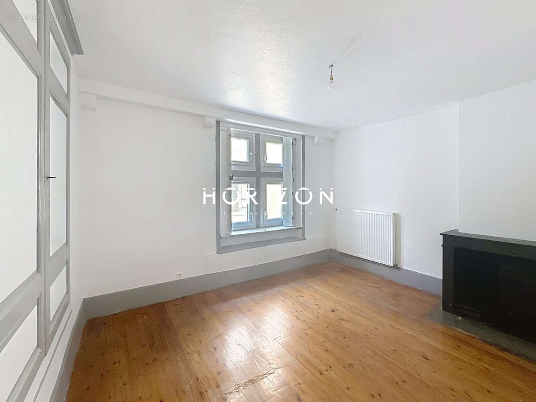 Appartement à PONT-DE-VAUX