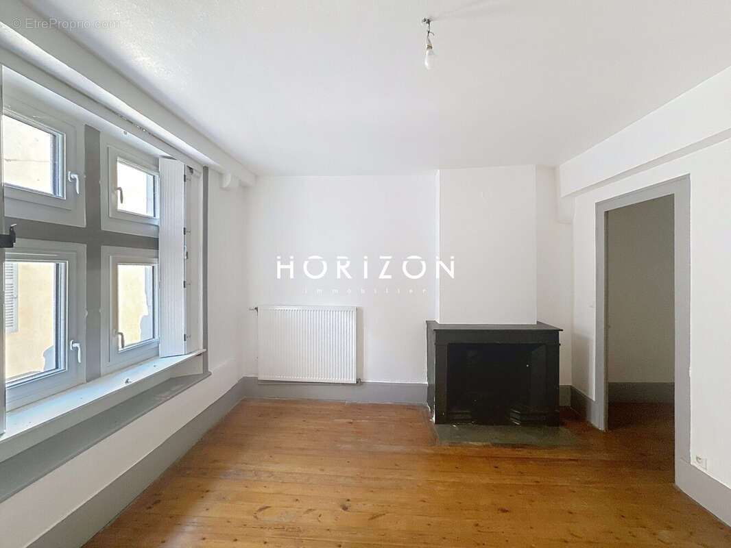 Appartement à PONT-DE-VAUX