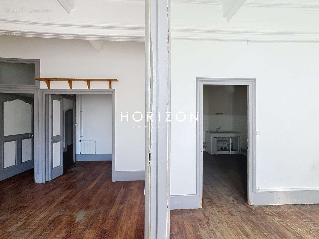 Appartement à PONT-DE-VAUX