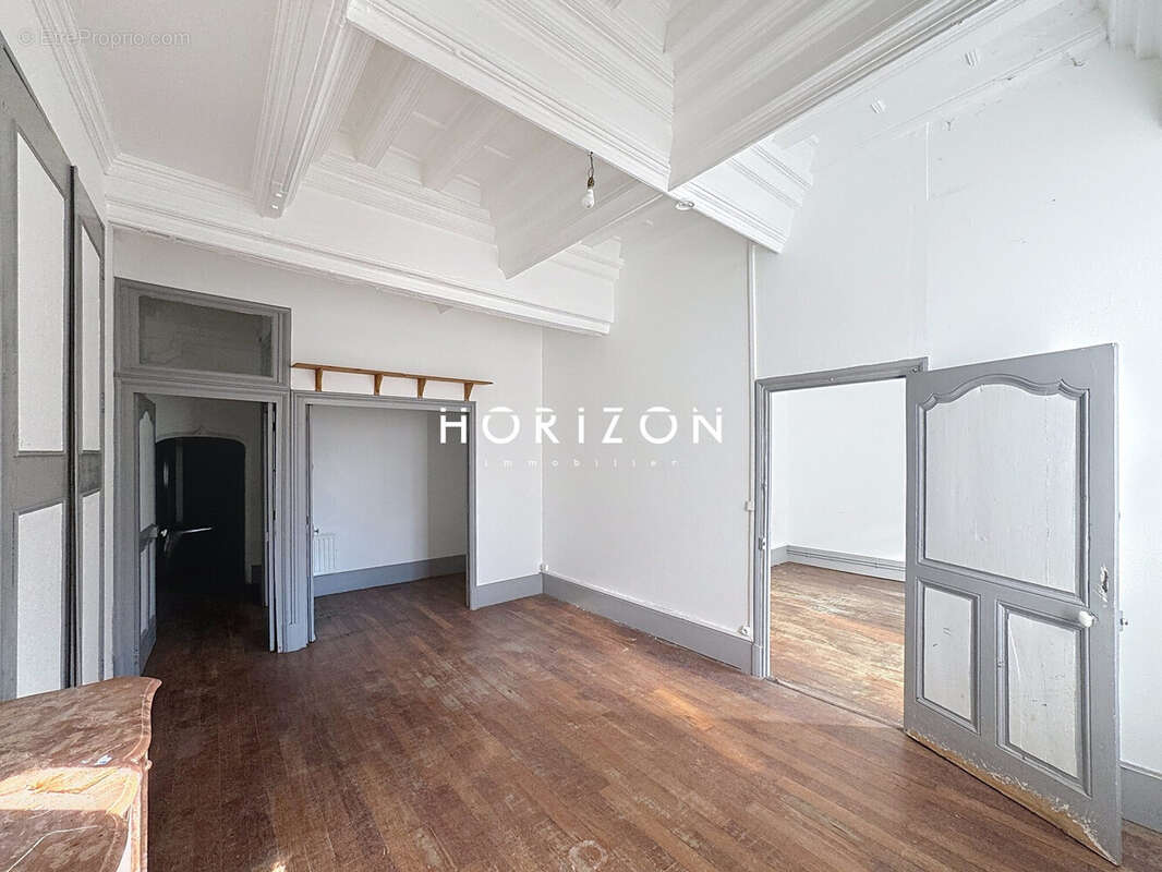 Appartement à PONT-DE-VAUX