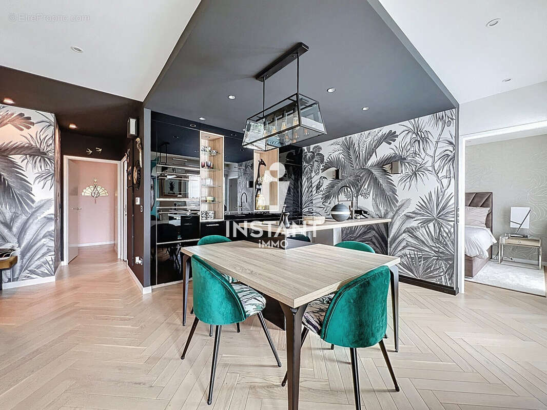 Appartement à SAINTE-GENEVIEVE-DES-BOIS