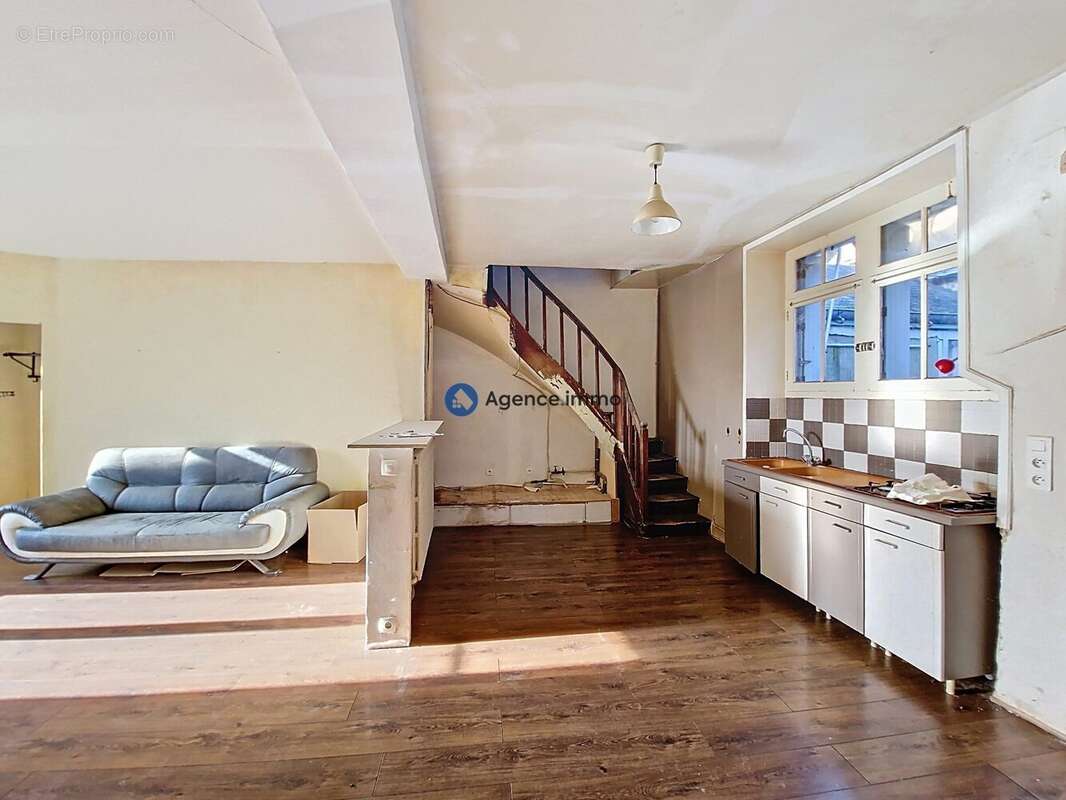 Maison à CHATEAU-LA-VALLIERE