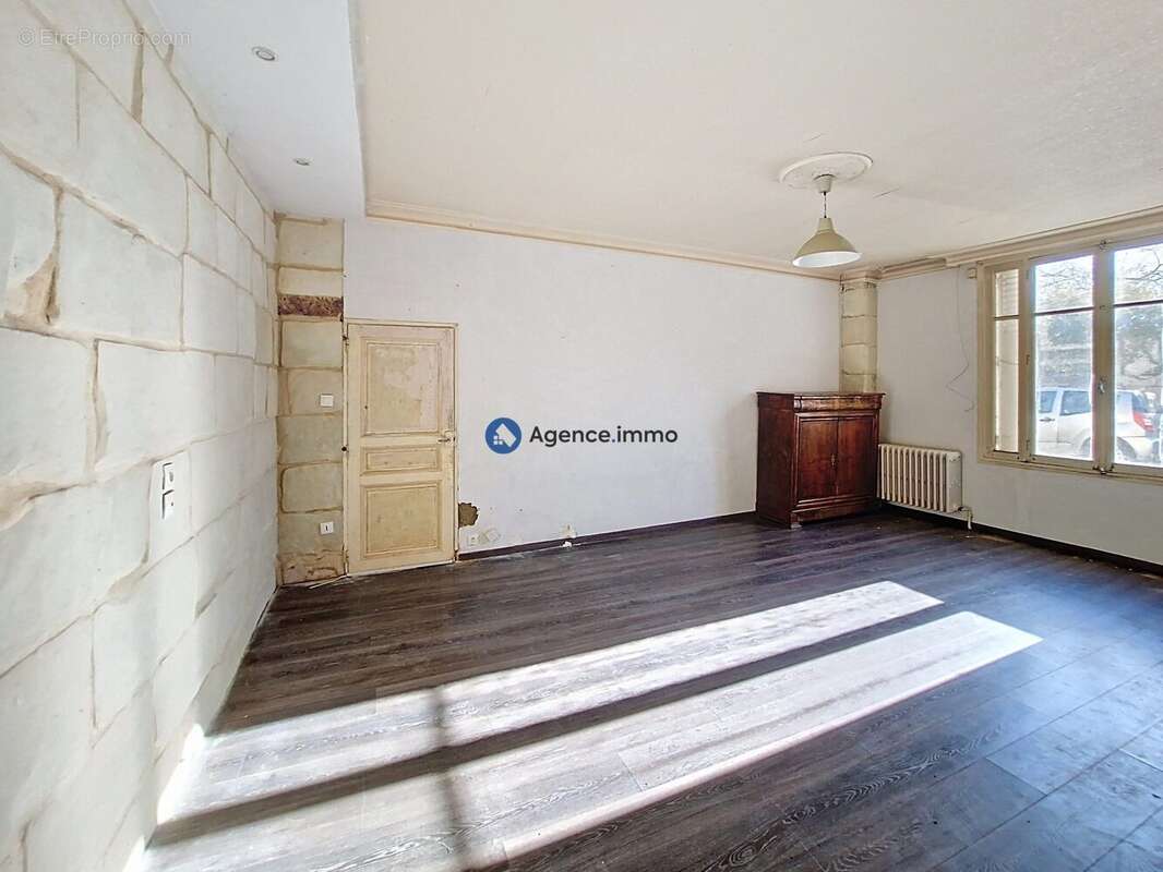 Maison à CHATEAU-LA-VALLIERE