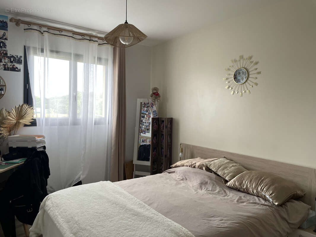 Maison à LE MAYET-DE-MONTAGNE