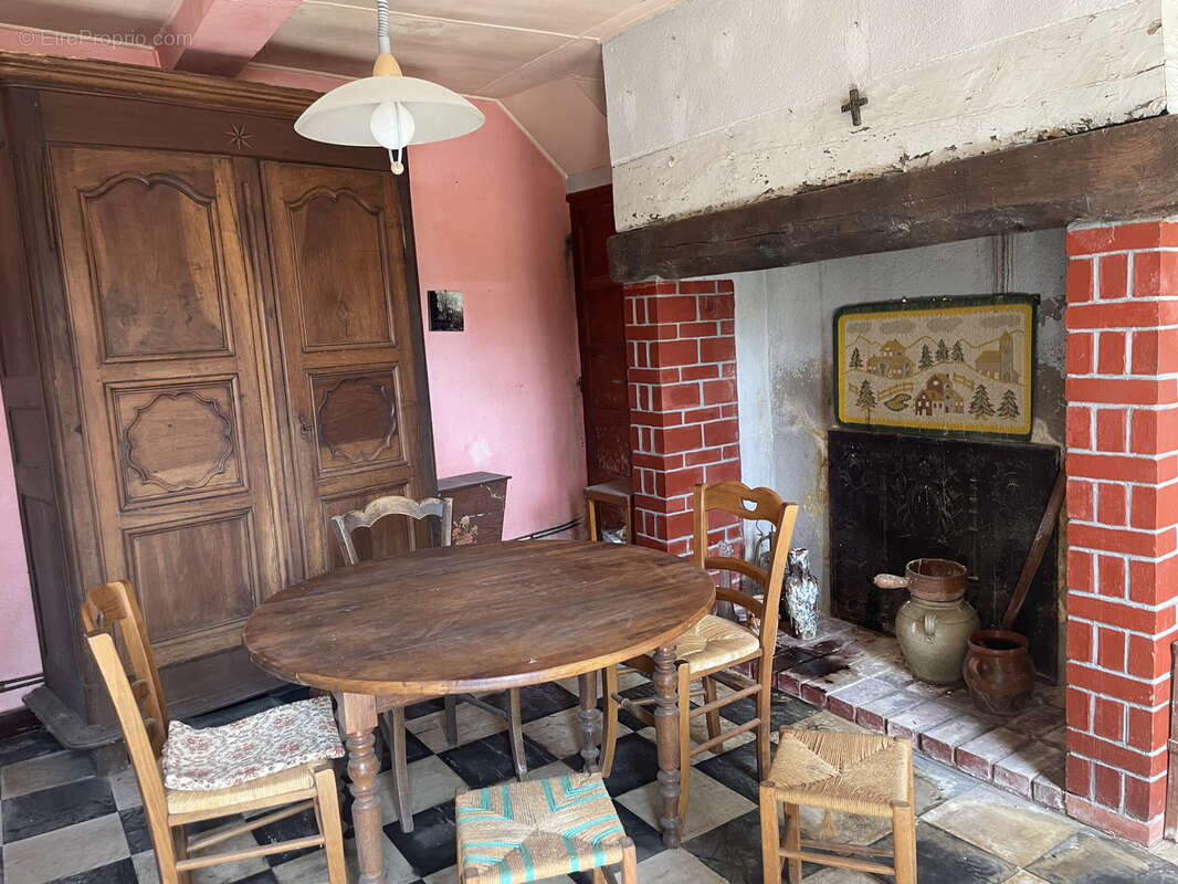 Maison à SAINT-JULIEN-LA-VETRE