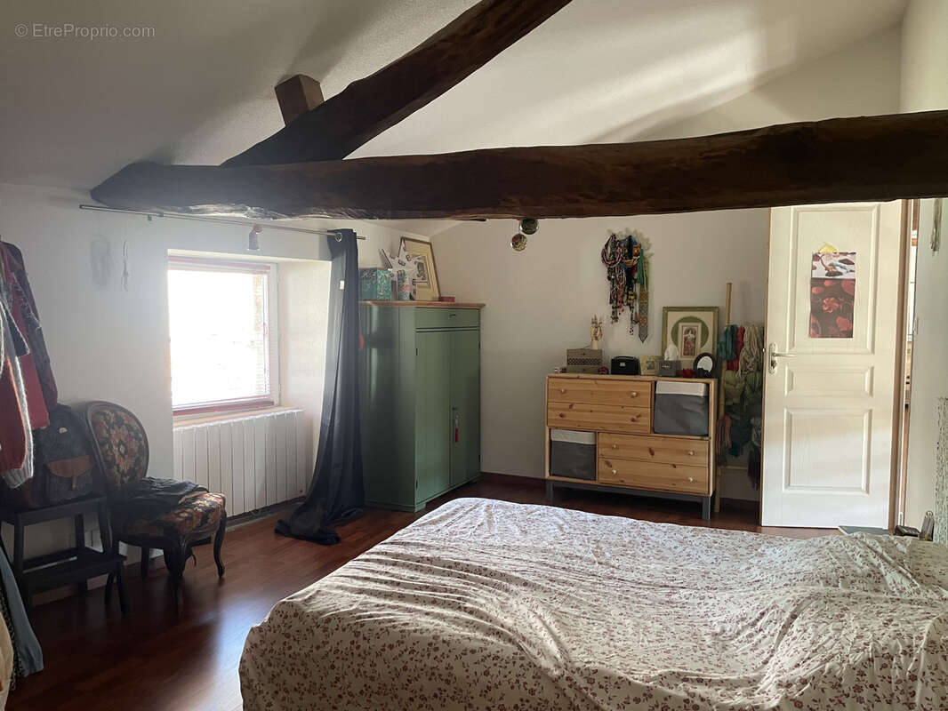 Maison à SAINT-JUST-EN-CHEVALET