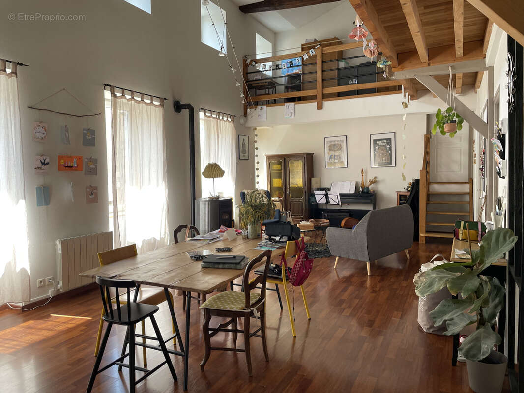 Maison à SAINT-JUST-EN-CHEVALET