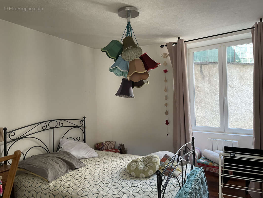 Maison à SAINT-JUST-EN-CHEVALET