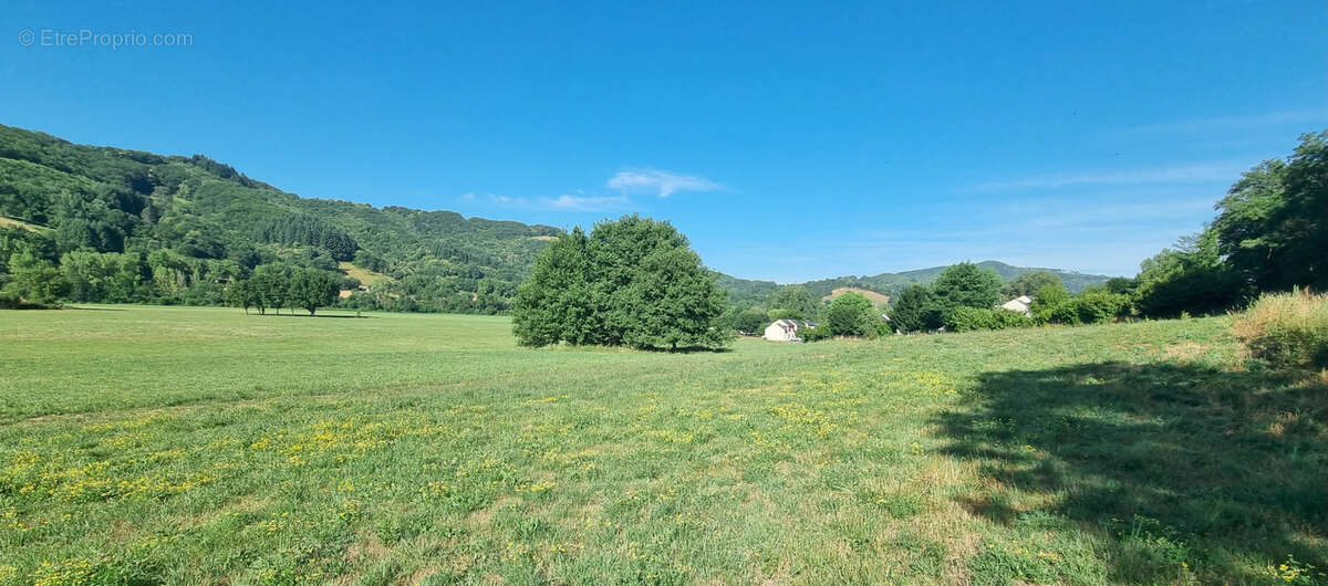 Maison à SAINT-GENIEZ-D&#039;OLT