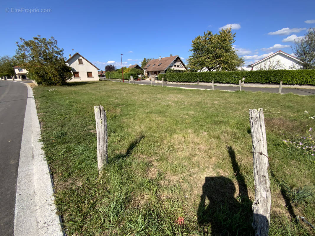 Terrain à MAGNY-VERNOIS