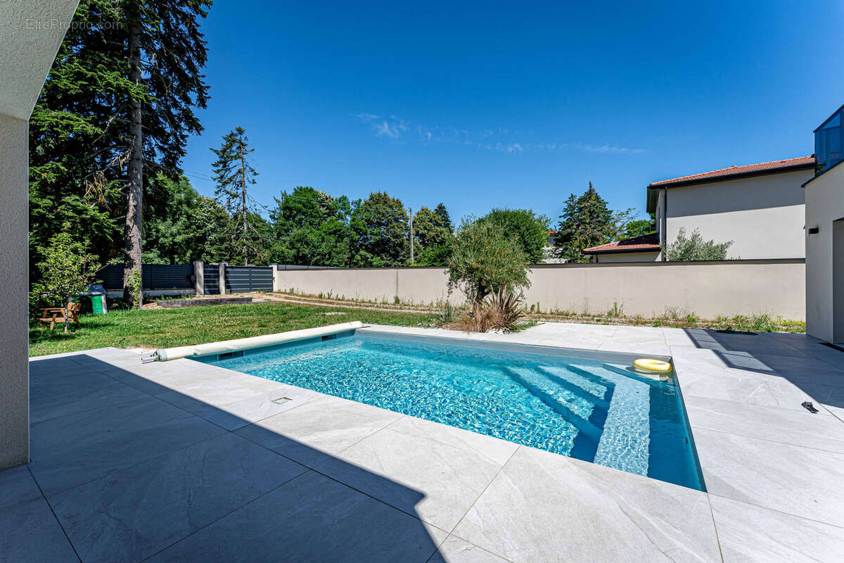 Maison à FRANCHEVILLE