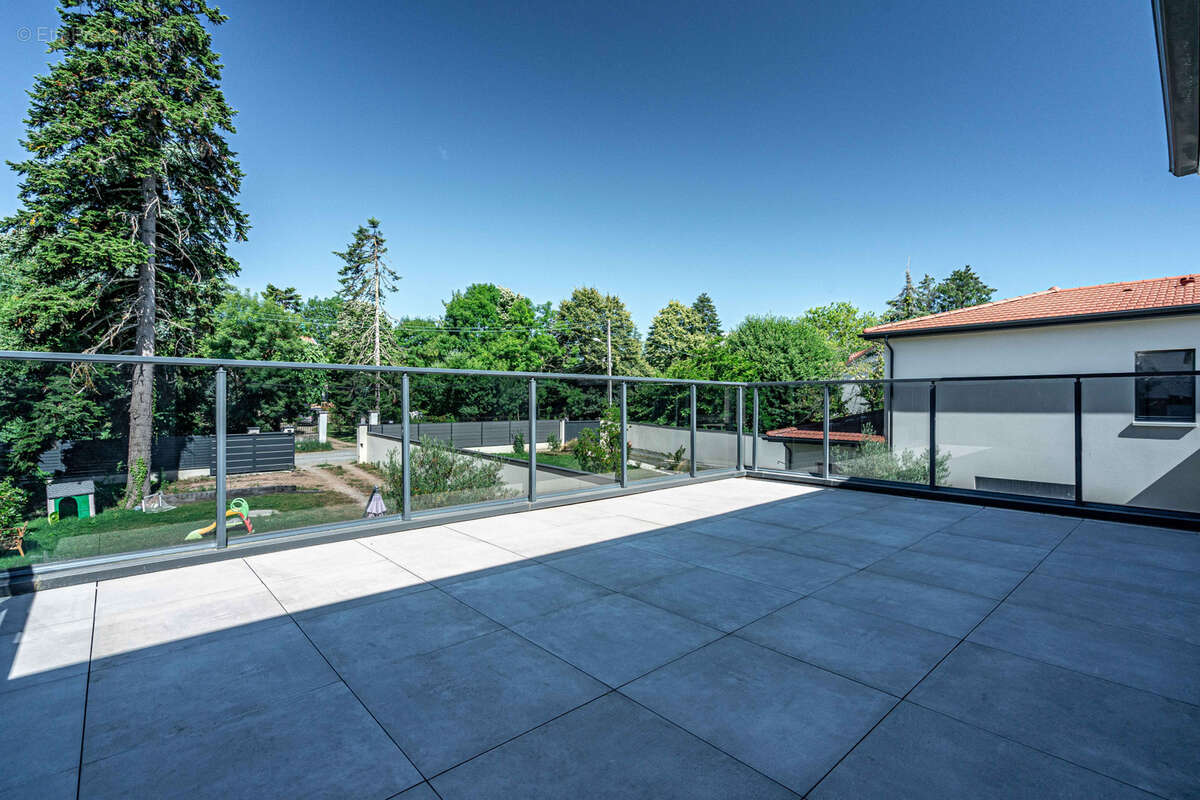 Maison à FRANCHEVILLE