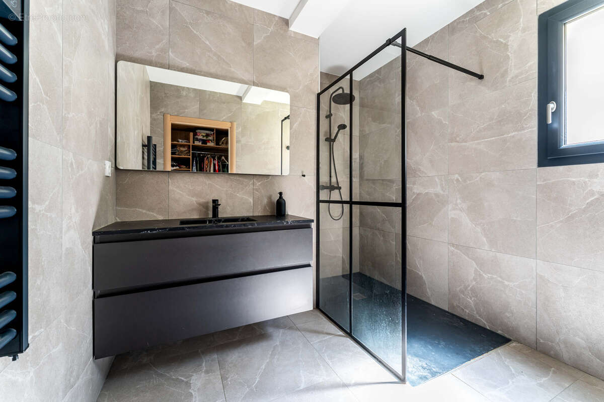 Maison à FRANCHEVILLE