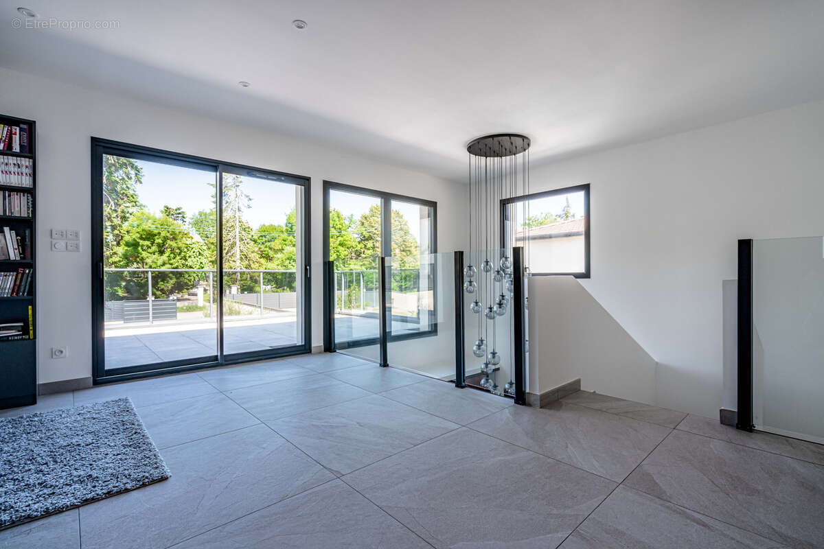 Maison à FRANCHEVILLE