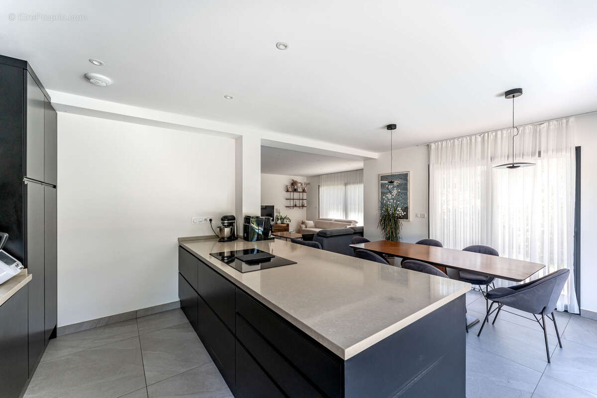 Maison à FRANCHEVILLE