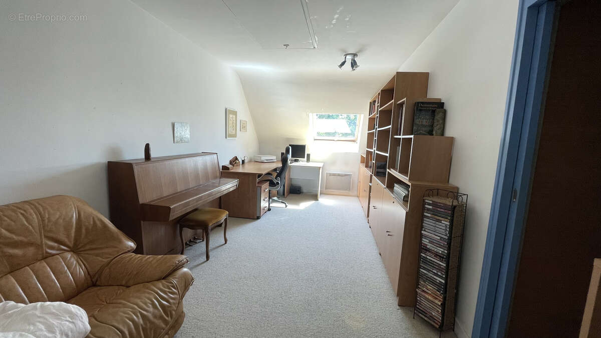 Maison à LE RELECQ-KERHUON