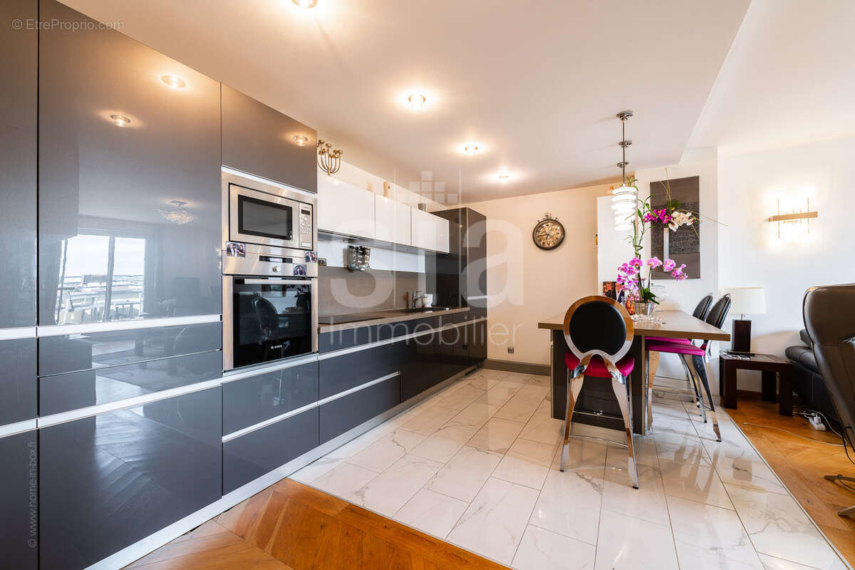 Appartement à LIVRY-GARGAN