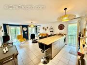 Appartement à LA COLLE-SUR-LOUP