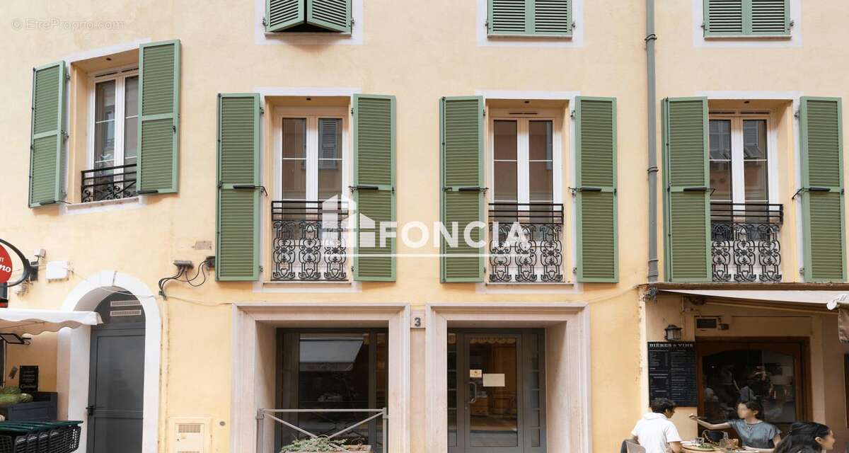 Appartement à MENTON