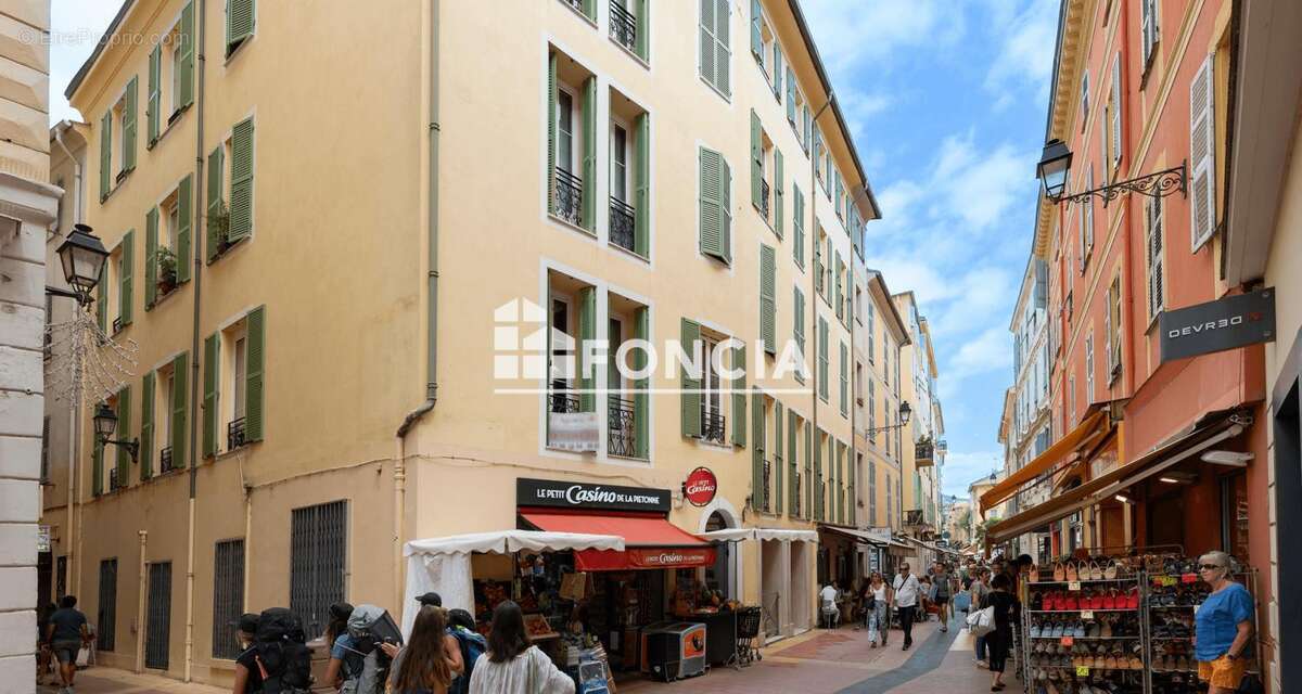 Appartement à MENTON