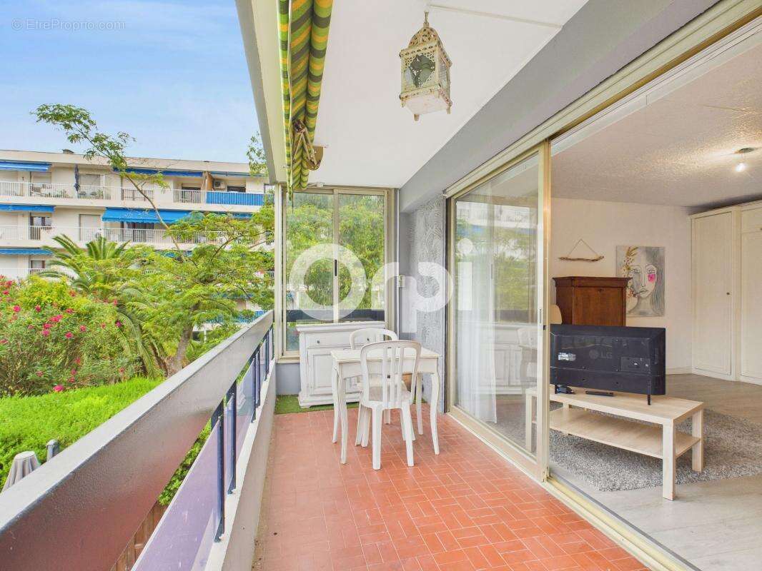 Appartement à MANDELIEU-LA-NAPOULE