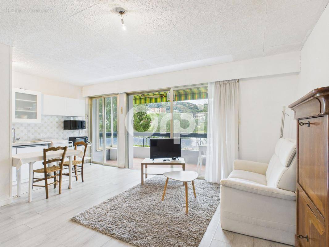 Appartement à MANDELIEU-LA-NAPOULE