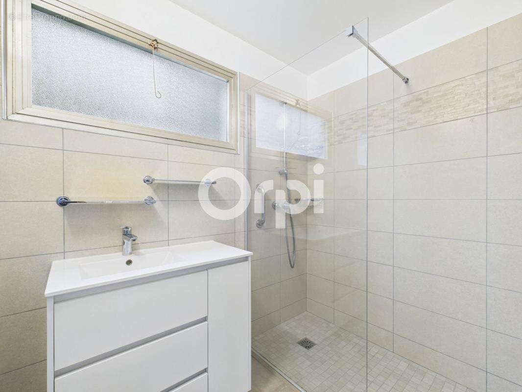 Appartement à MANDELIEU-LA-NAPOULE