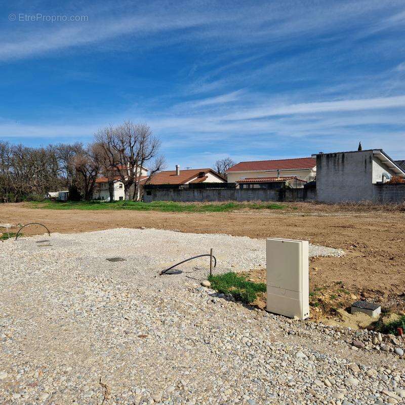 Terrain à ROUSSILLON