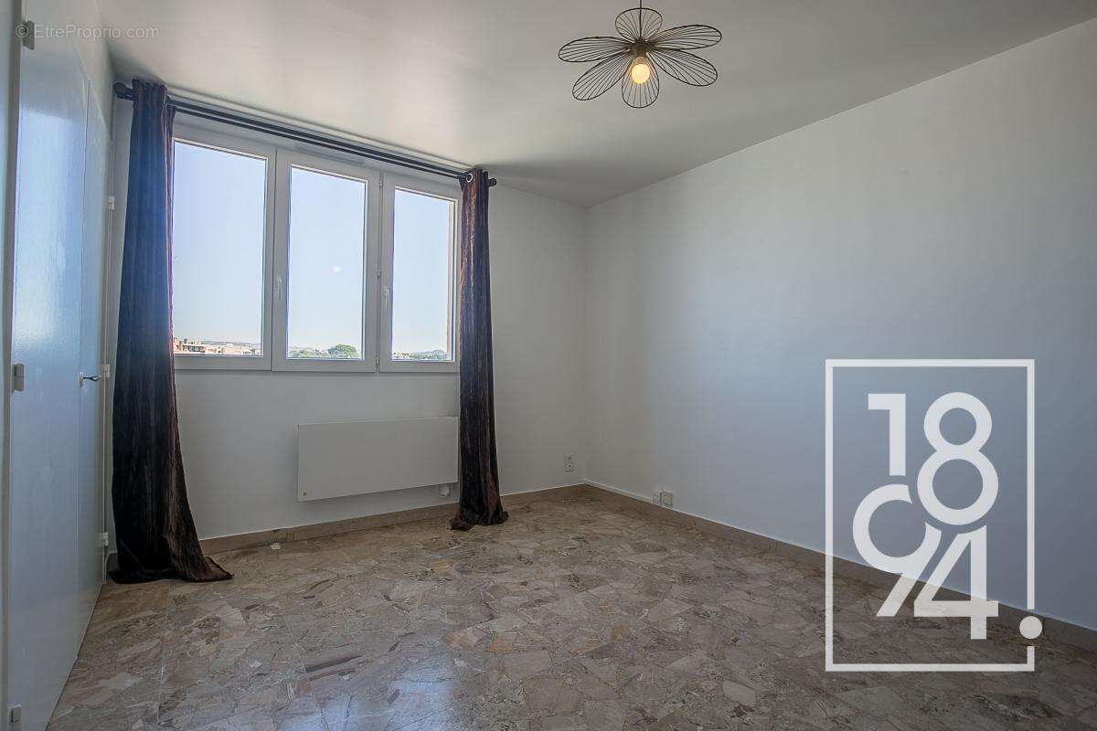 Appartement à MARSEILLE-10E