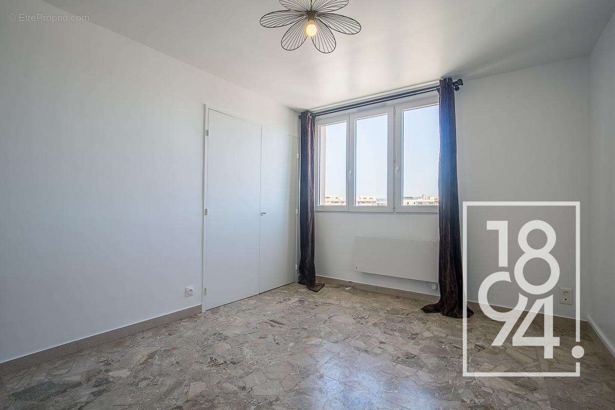 Appartement à MARSEILLE-10E